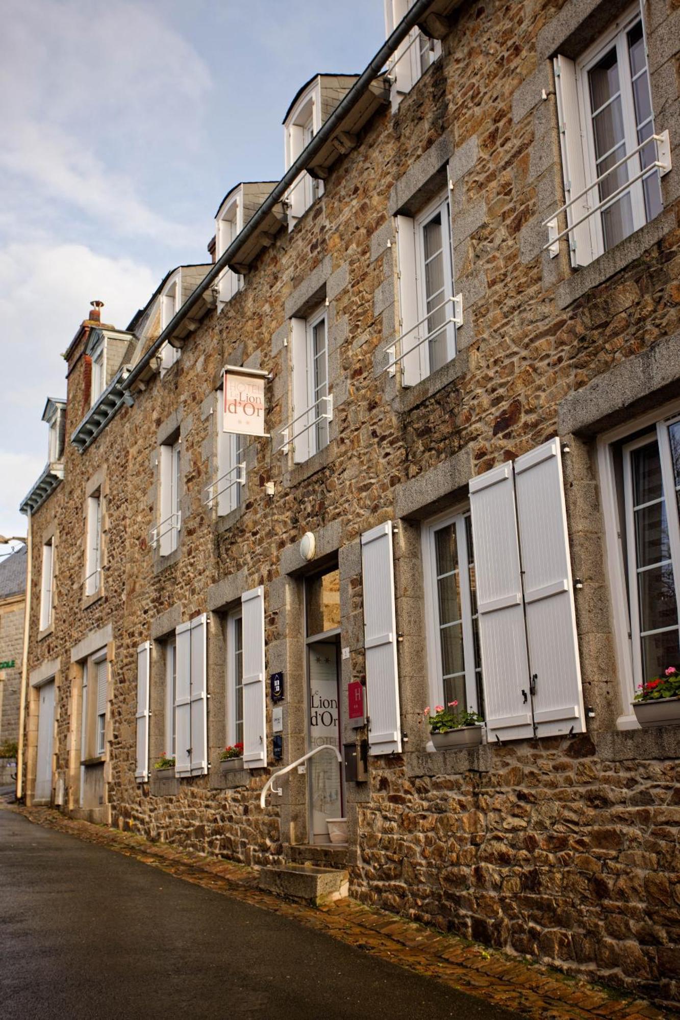 Contact Hotel - Hotel Le Lion D'Or Lamballe Exteriér fotografie