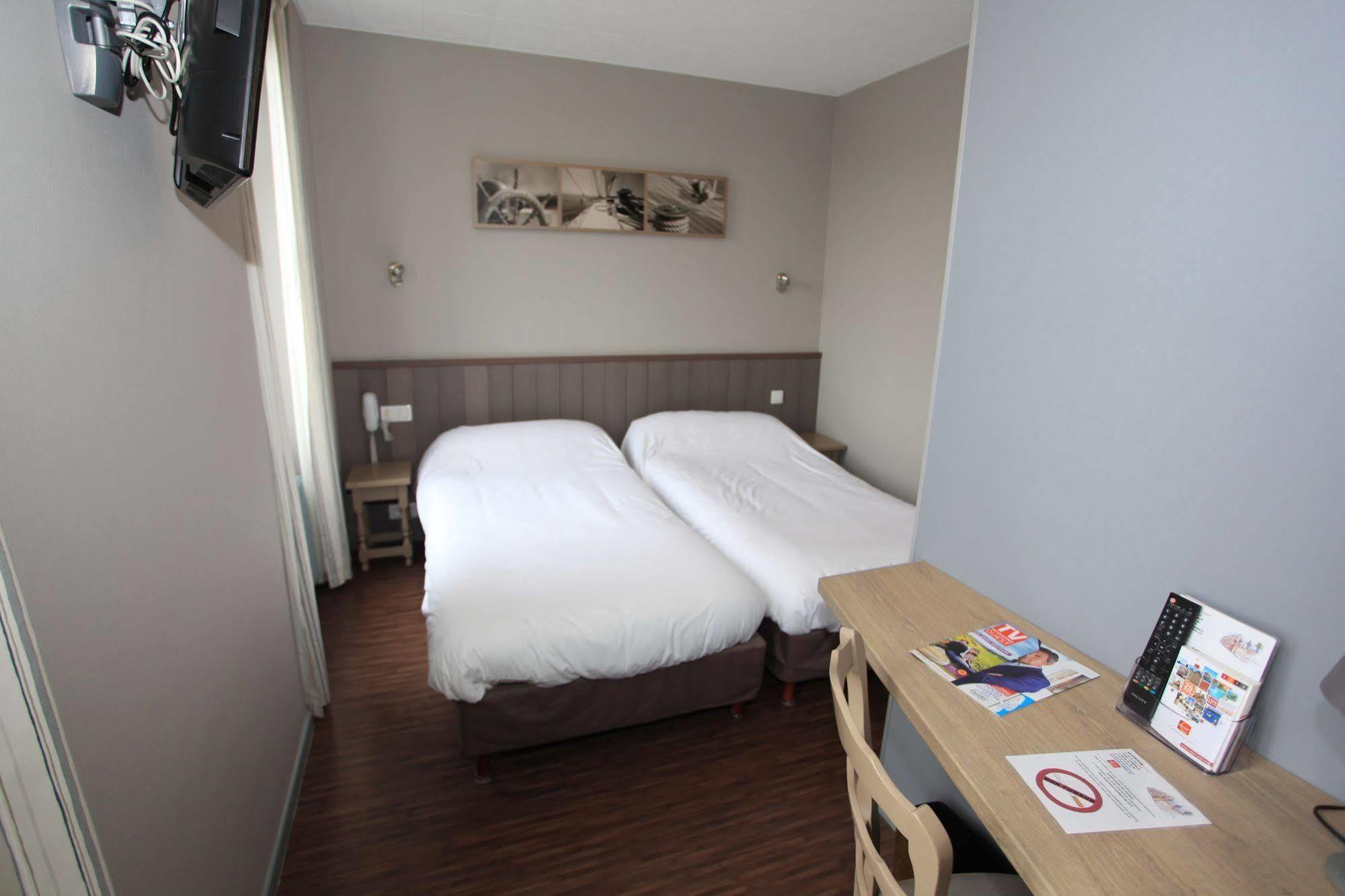 Contact Hotel - Hotel Le Lion D'Or Lamballe Exteriér fotografie
