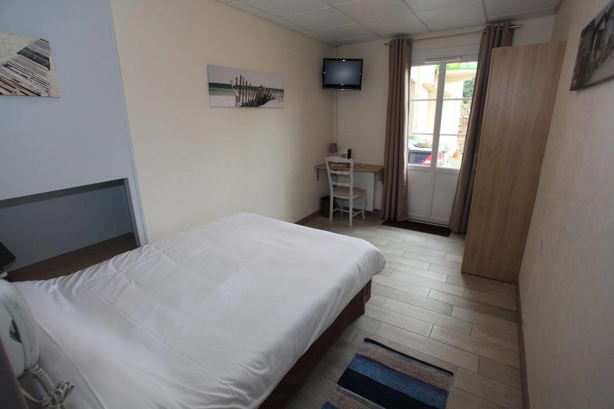Contact Hotel - Hotel Le Lion D'Or Lamballe Exteriér fotografie